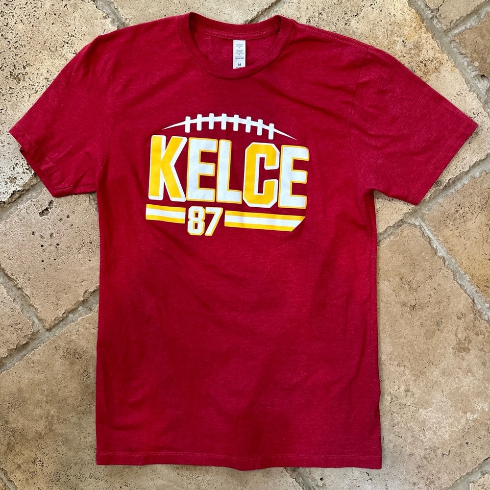 NFL KC Chiefs Travis Kelsey #87 T-Shirt Red Size Medium Short Sleeve Unisex